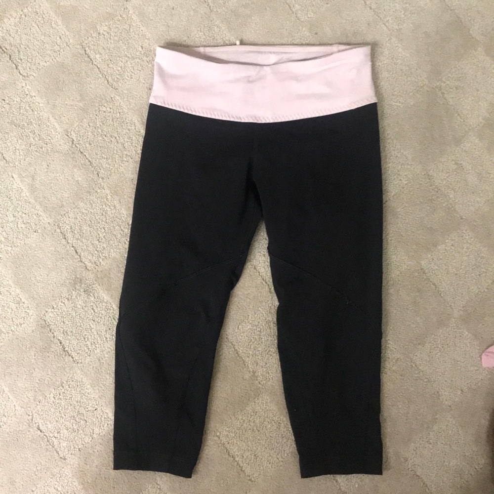 Lululemon long workout shorts with small pocket. 2